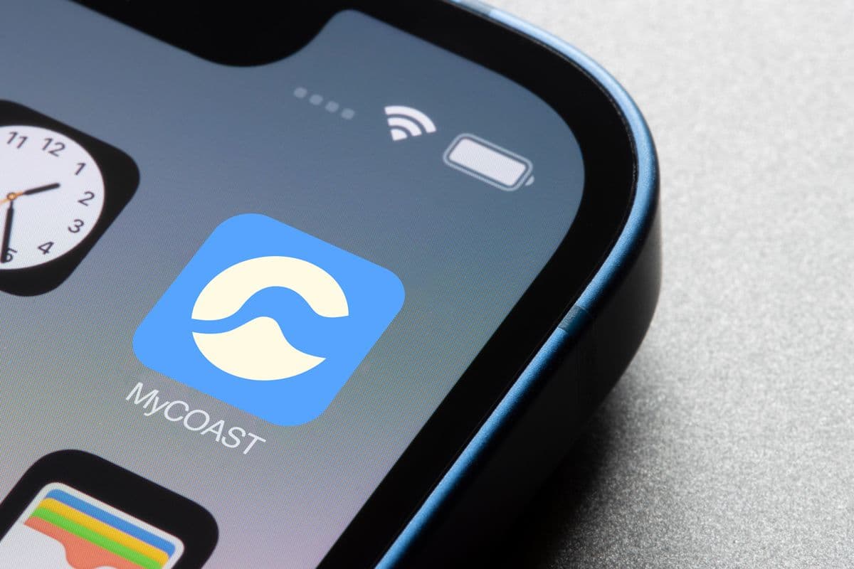 Coastline Bank's MyCOAST mobile banking app